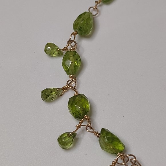 Very Pretty Vintage Green Glass And Gold Tone Wire Necklace 16 Inches Long - Picture 3 of 11